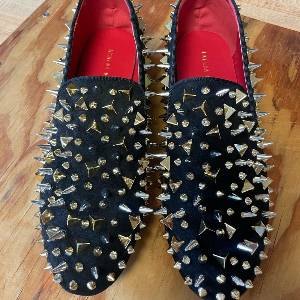 81/2 Black GOLD spikes SHOES - Picture 3 of 3